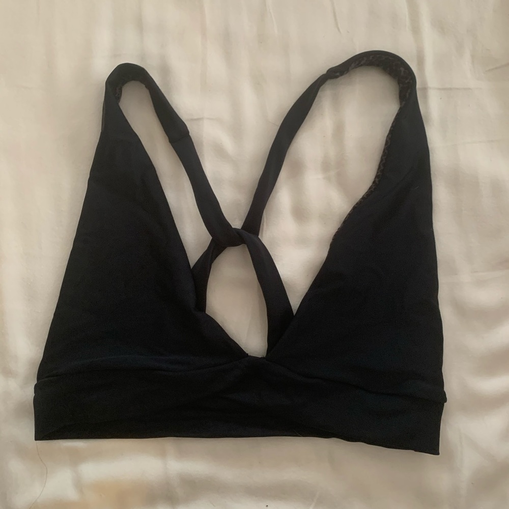 🤙🏽SOLD🤙🏽Black acacia top